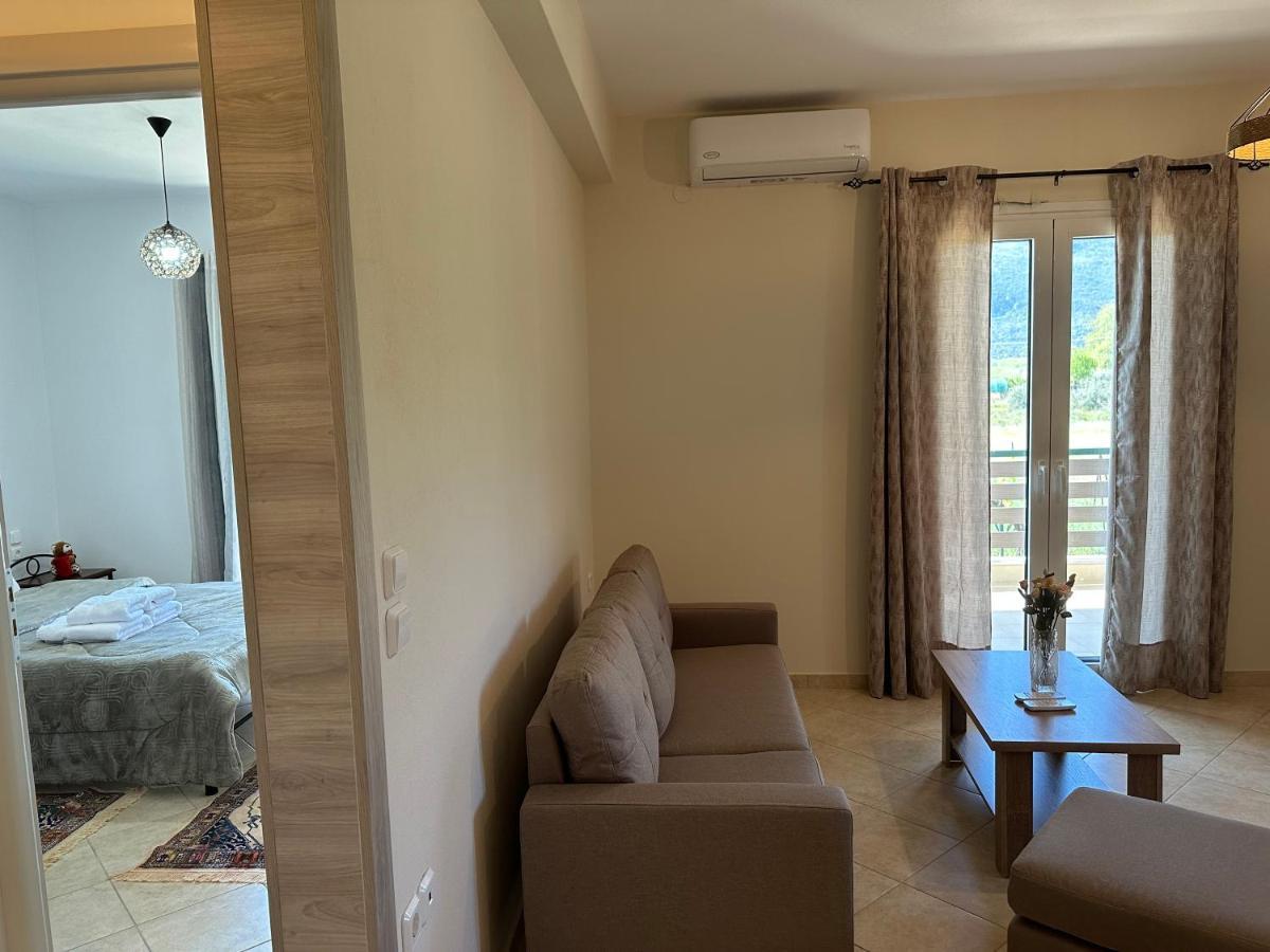 Georgia'S Guesthouse كالامباكا المظهر الخارجي الصورة